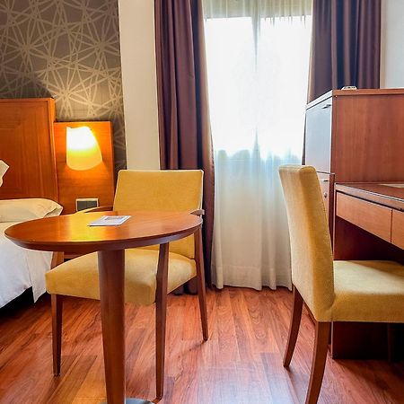 Hotel Nuevo Torreluz Almería Zewnętrze zdjęcie