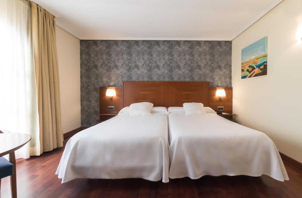 Hotel Nuevo Torreluz Almería Zewnętrze zdjęcie
