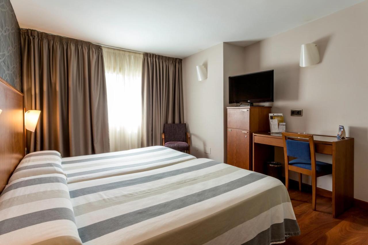 Hotel Nuevo Torreluz Almería Zewnętrze zdjęcie