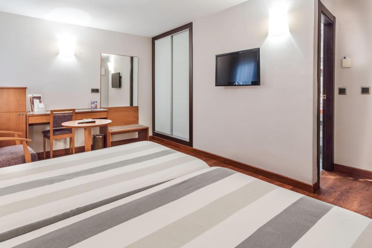 Hotel Nuevo Torreluz Almería Zewnętrze zdjęcie