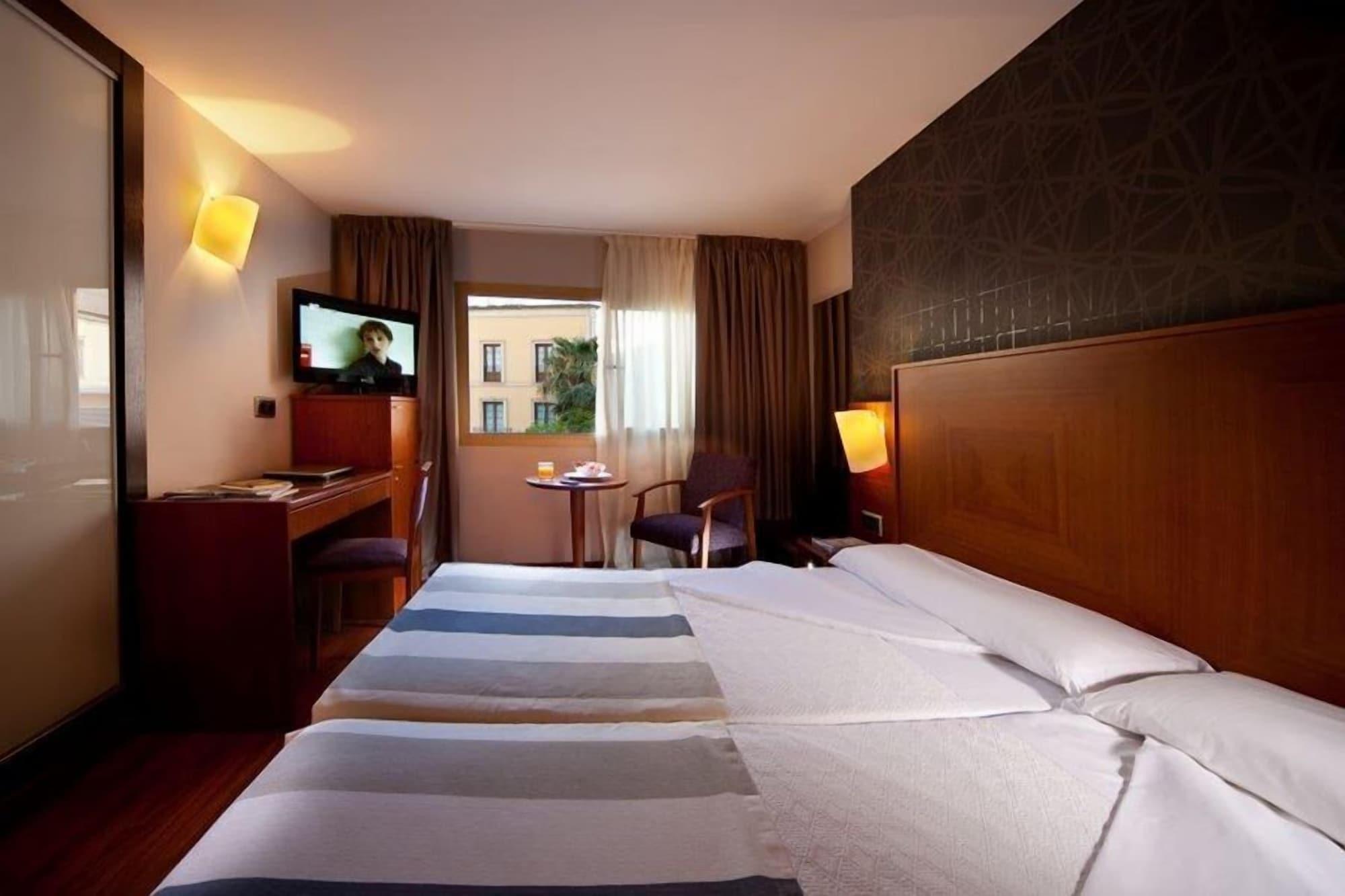Hotel Nuevo Torreluz Almería Zewnętrze zdjęcie