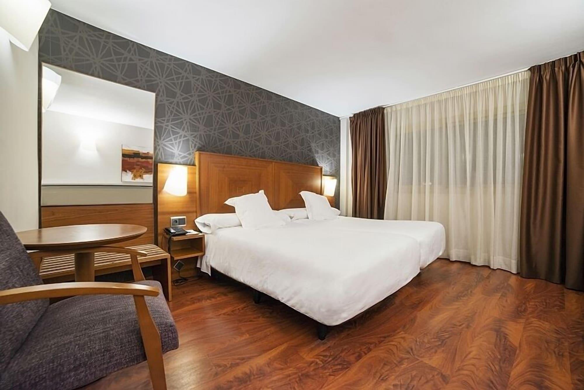 Hotel Nuevo Torreluz Almería Zewnętrze zdjęcie